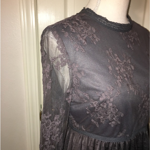 Listicle Lace Peplum Top - Picture 6 of 11